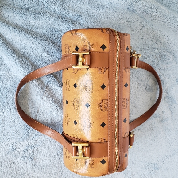 MCM Papilon - Picture 13 of 16